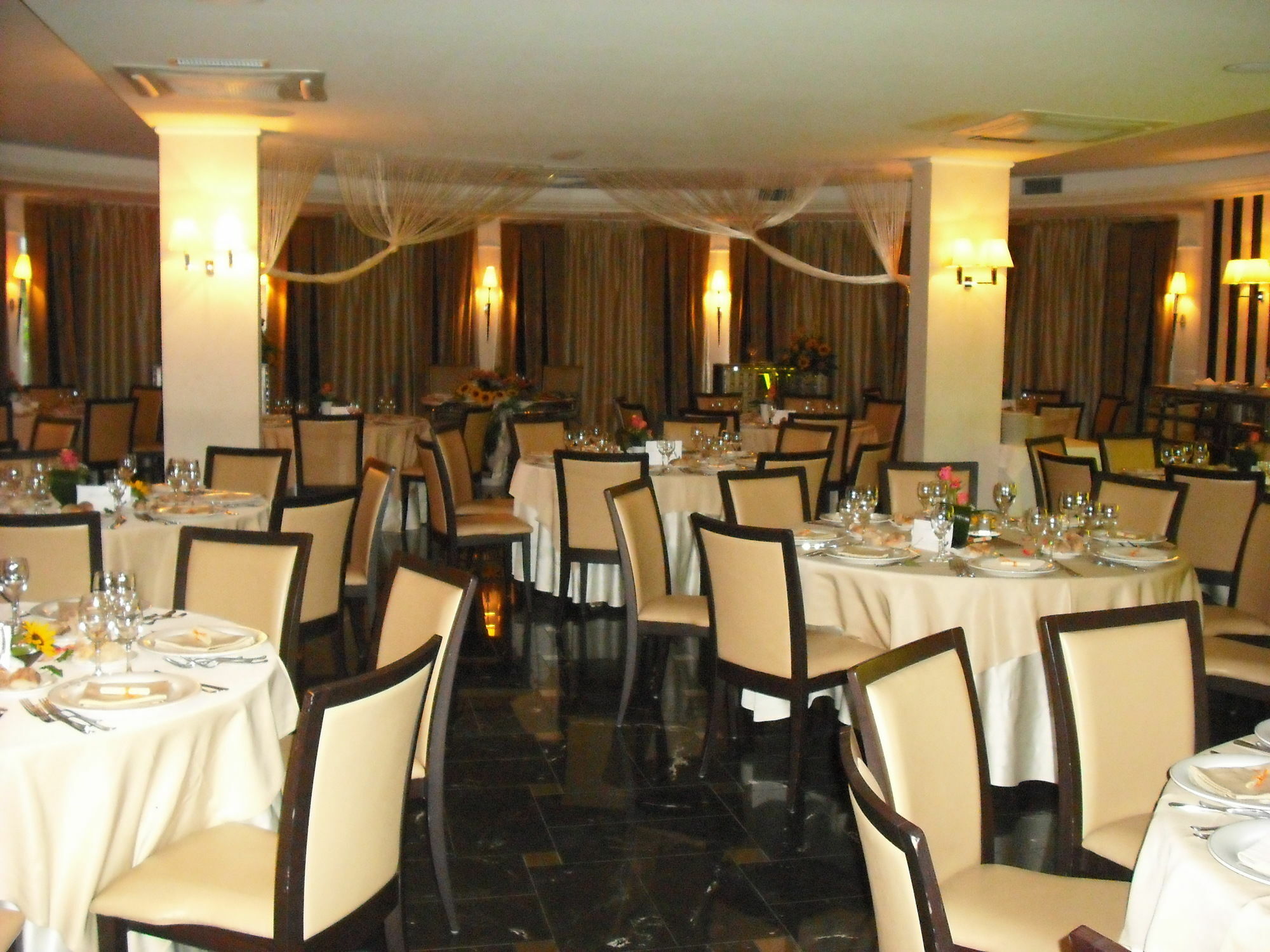 Regent Beach Hotel & Apartments Реджо-ди-Калабрия Экстерьер фото
